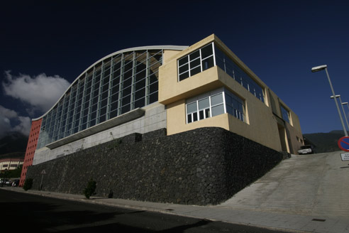 Rehabilitación, Ampliación y Cubrición de Piscina Municipal.